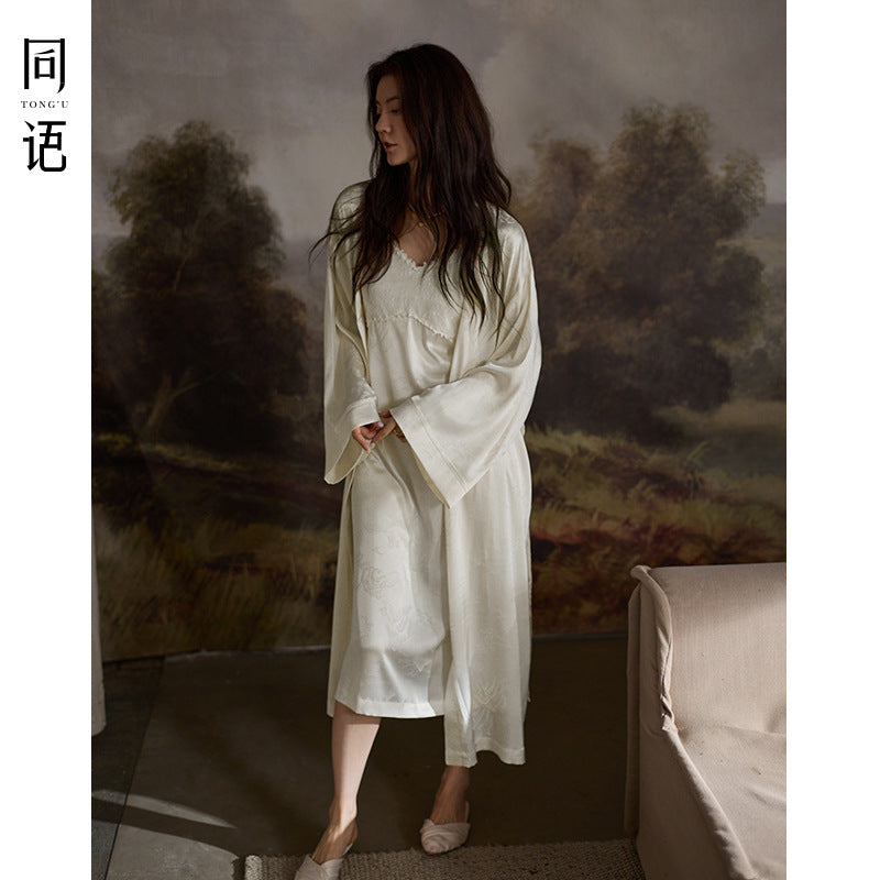 Tongyu Morning Robe for Women, Spring and Autumn Ice Silk Long Sleeve Nightgown, Mid-Length Winter Bathrobe, Two-Piece Pajama Set with Camisole Dress
