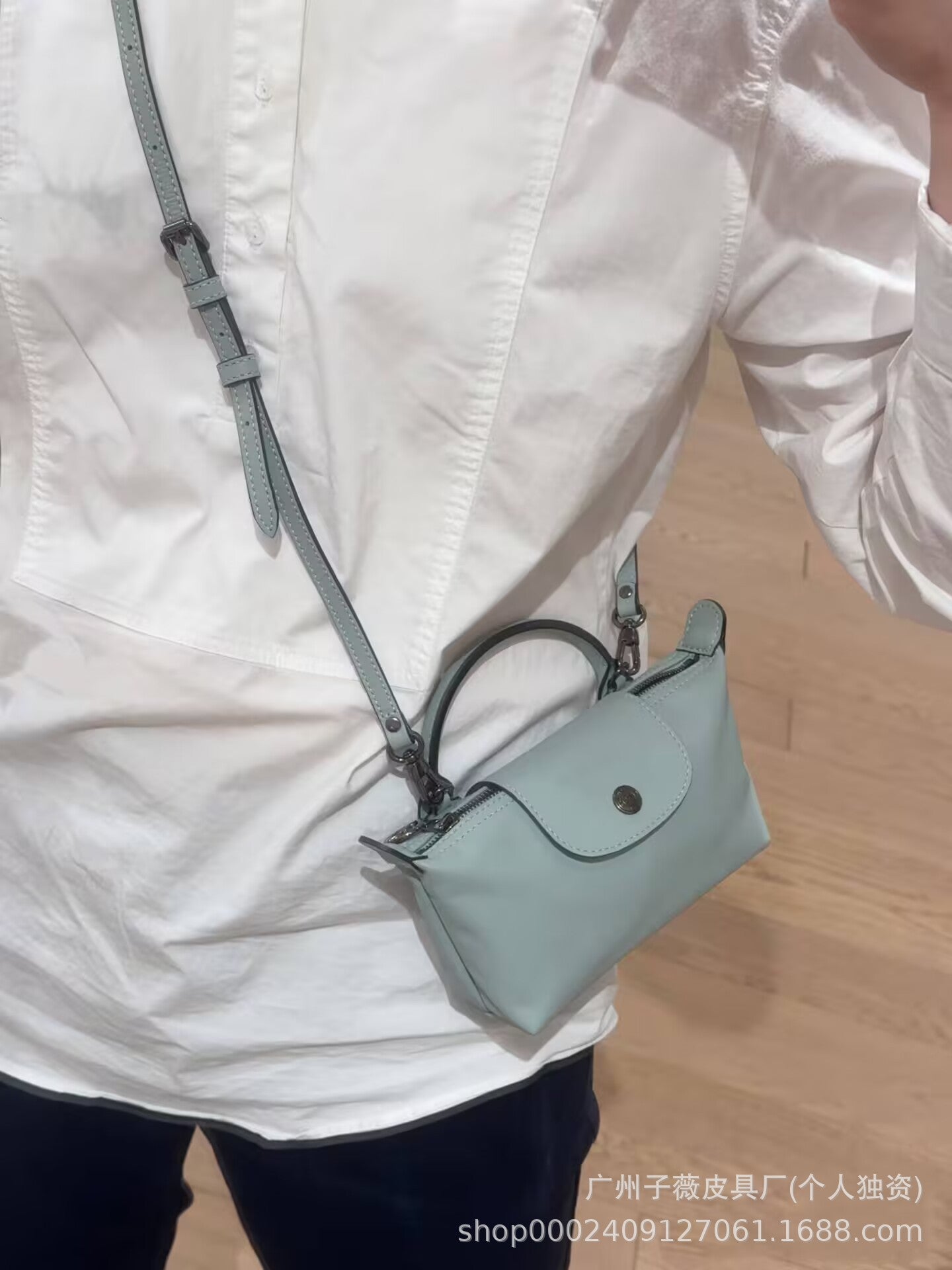 New Longchamp Xtra Mini Dumpling Bag Cowhide Shoulder Crossbody Bag Women's Bag mini Handheld Crossbody Dumpling Bag