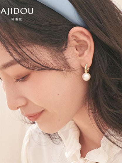 AJIDOU Ajidou Earrings for Women Pearl Studs Same Style as in Stores Fashionable Stud Accessories Versatile Pearl Ear Jewelry