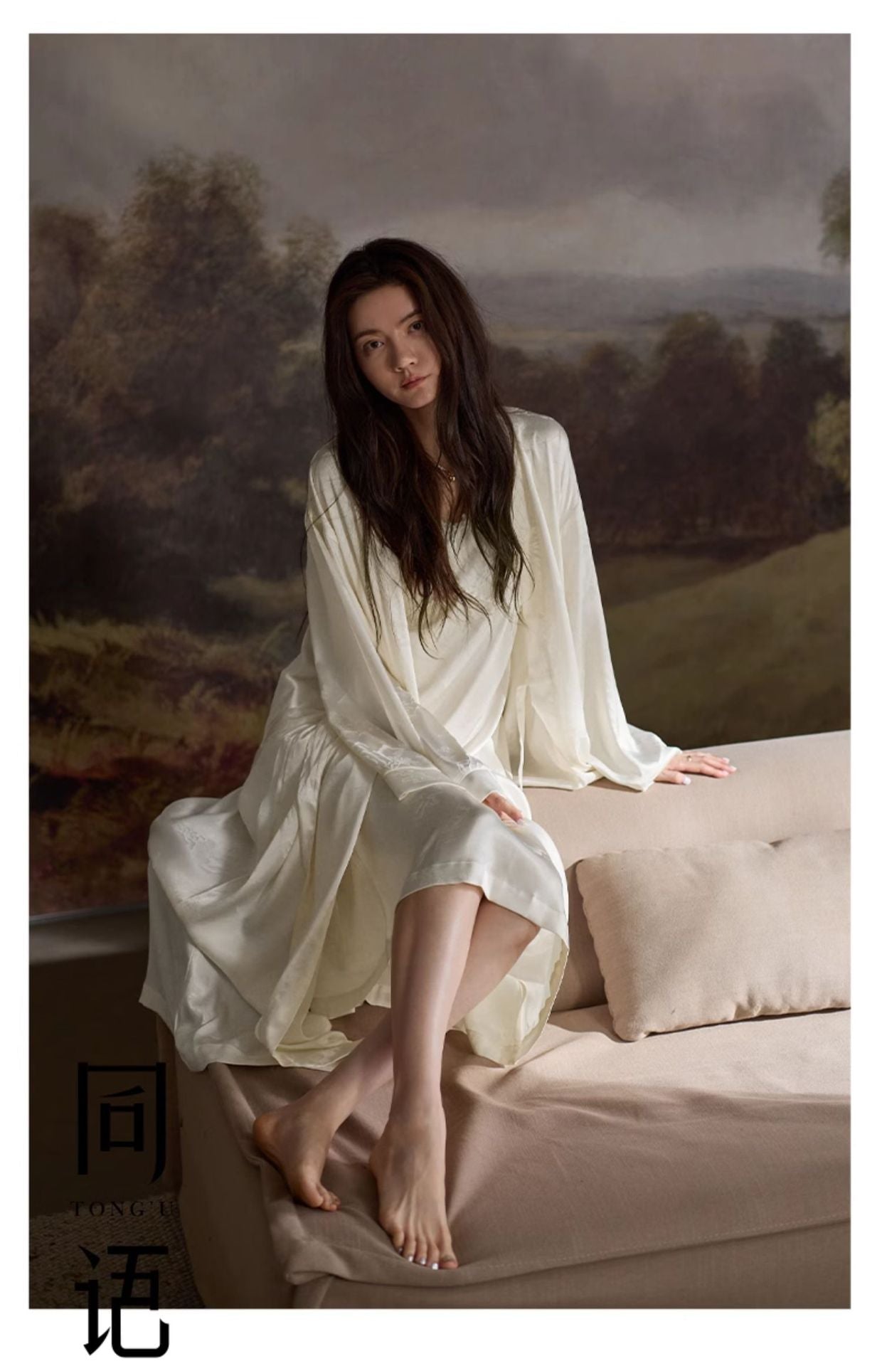 Tongyu Morning Robe for Women, Spring and Autumn Ice Silk Long Sleeve Nightgown, Mid-Length Winter Bathrobe, Two-Piece Pajama Set with Camisole Dress