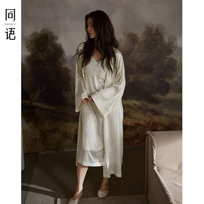 Tongyu Morning Robe for Women, Spring and Autumn Ice Silk Long Sleeve Nightgown, Mid-Length Winter Bathrobe, Two-Piece Pajama Set with Camisole Dress